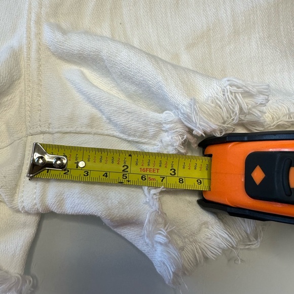 Pistola Woman’s White Shorts - Size 12 - Great Condition! - Picture 5 of 5